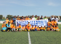 El Campus de fútbol formativo finaliza en Peñíscola con mensajes de ánimo para uno de los entrenadores que no ha podido participar en esta edición, Martín Nájar