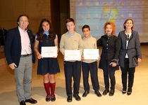 Tres alumnos de International School reciben de educación el premio extraordinario al rendimiento académico en primaria